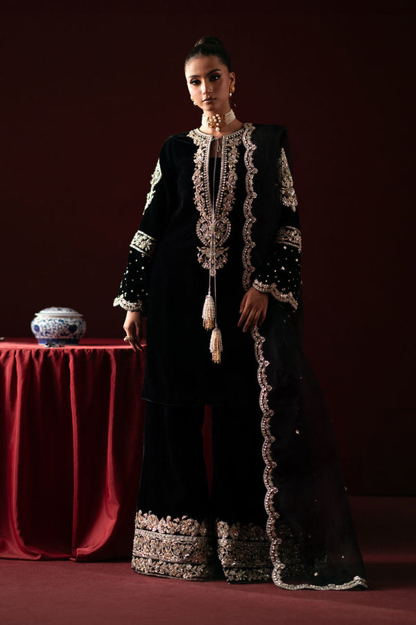 Noir - Waniya by Mehr Azam - velvet Suit - Pret - raniazara