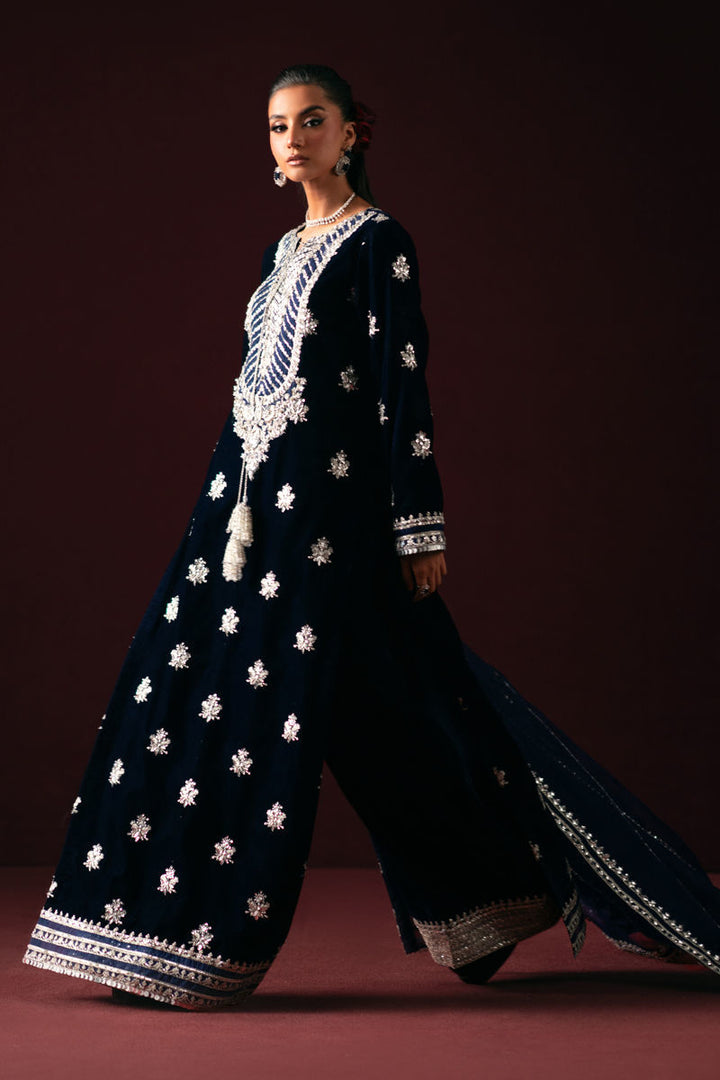 Lanse - Waniya by Mehr Azam - velvet Suit - Pret - raniazara