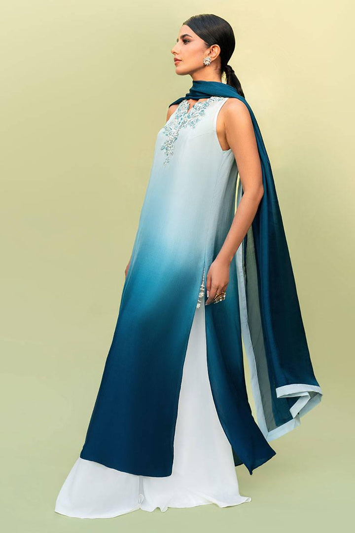 BLUE OMBRE - Zainab Salman - ready to ship  - raniazara