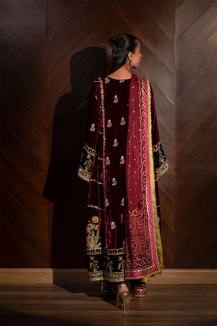 Marilyn - Ansab Jahangir - Velvet Suit - raniazara