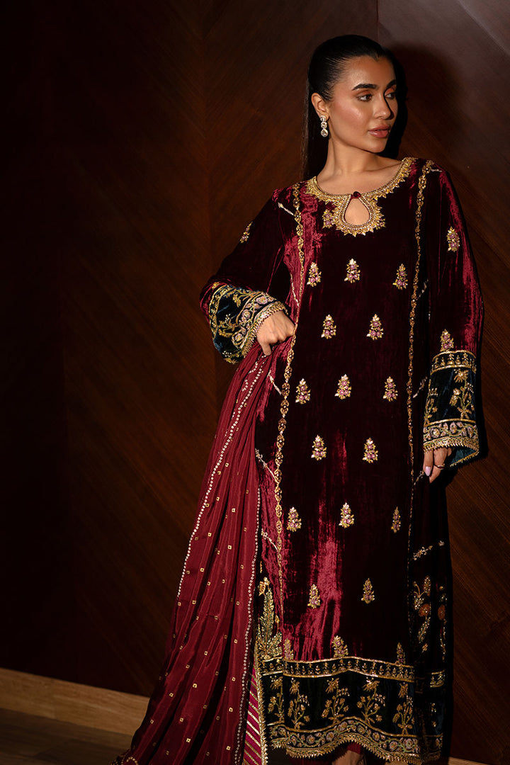 Marilyn - Ansab Jahangir - Velvet Suit - raniazara