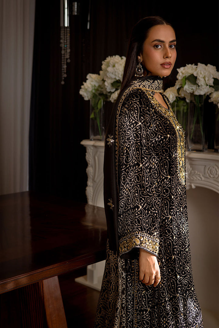 Adele - Ansab Jahangir - Velvet Suit - raniazara