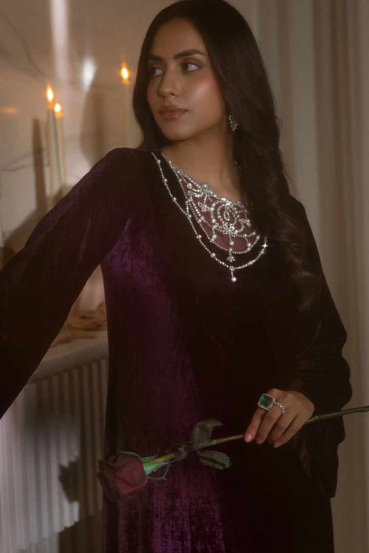 Sarlina - Ansab Jahangir - Velvet Suit - raniazara