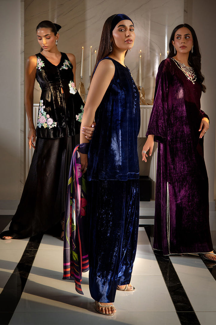 Sarlina - Ansab Jahangir - Velvet Suit - raniazara