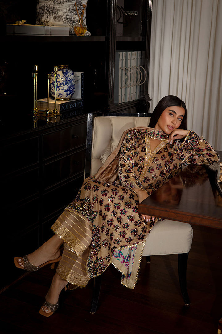 Lauren - Ansab Jahangir - Velvet Suit - raniazara