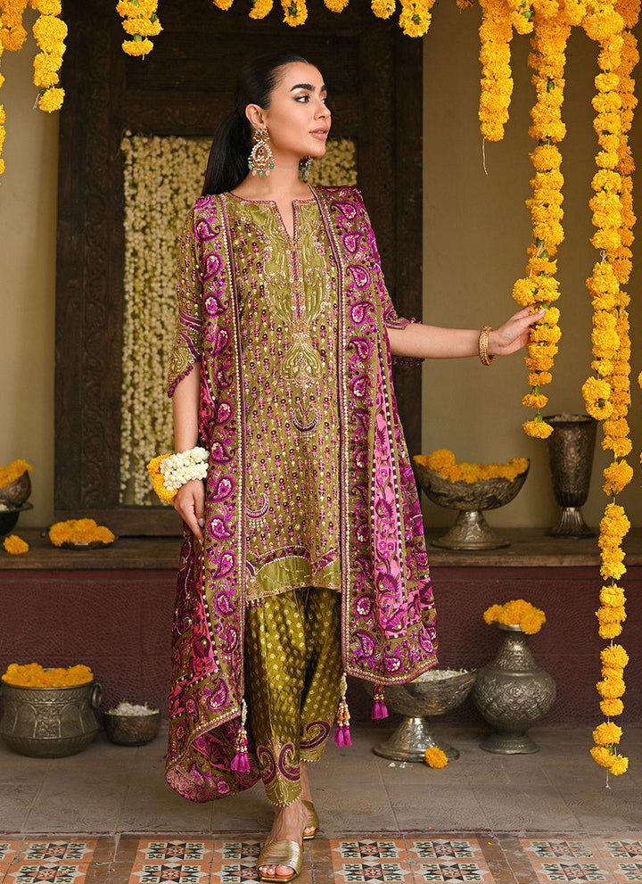 ALIRA MEHNDI GREEN KURTA AND SHALWAR WITH EMBELLISHED BLOCK PRINT DUPATTA - Farah Talib Aziz - Mehndi - raniazara