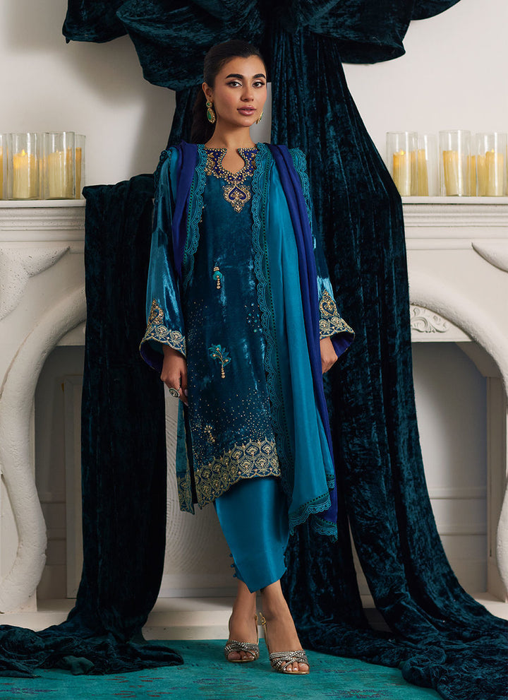 Stixx Shirt And Dupatta - Farah Talib Aziz - Velvet Suit - raniazara 