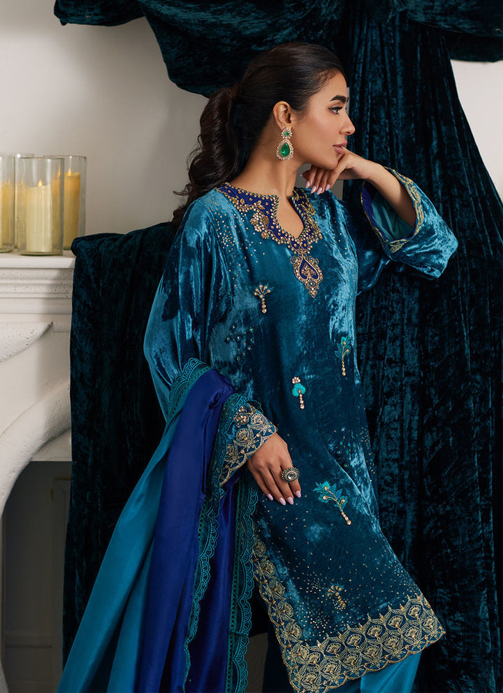 Stixx Shirt And Dupatta - Farah Talib Aziz - Velvet Suit - raniazara 