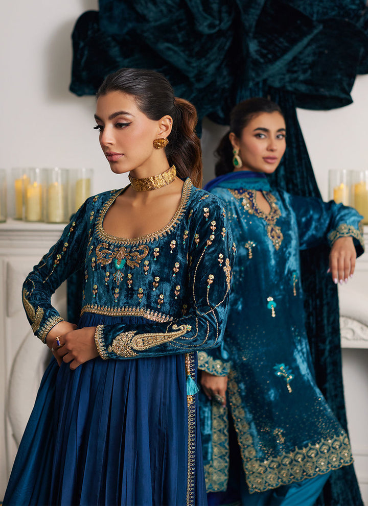 Stixx Shirt And Dupatta - Farah Talib Aziz - Velvet Suit - raniazara 