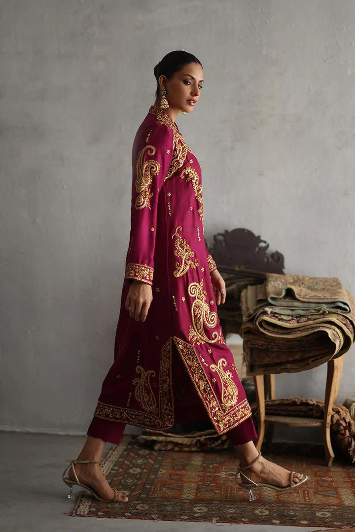 Gulrukh - Nadia Farooqui - Formal - raniazara