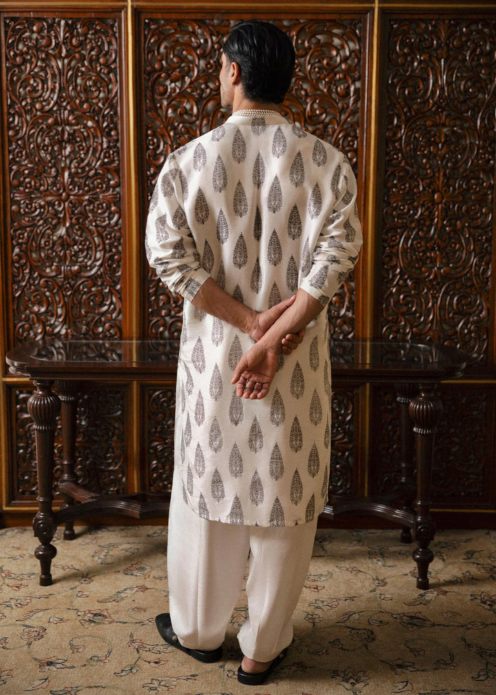 Ivy - Hussain Rehar - Mens Wear - Rania Zara