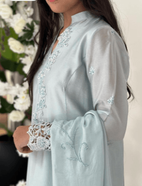 Ashley With Pants and Dupatta - Mubashira Usman - Pret - raniazara