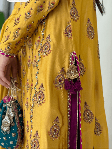 Sameen with Dhaka Pants and Dupatta - Mubashira Usman - Formal - raniazara