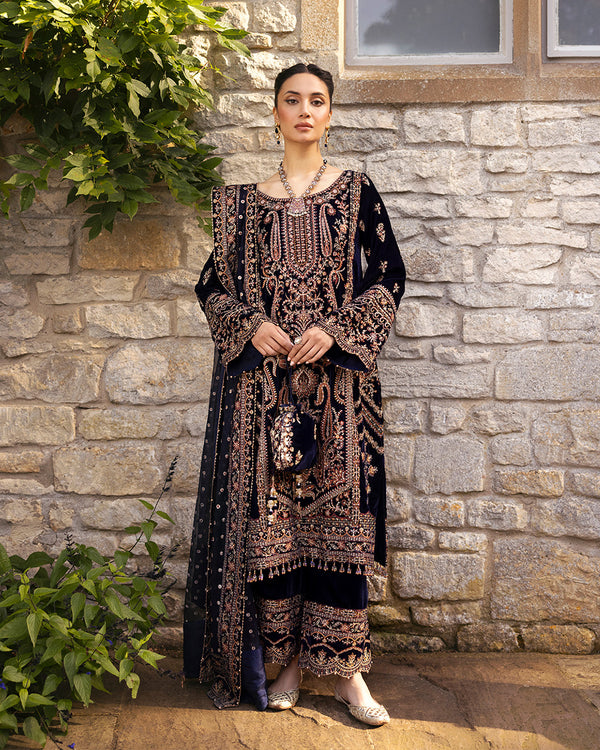 Divone - Faiza Saqlain - Velvet Suit - raniazara