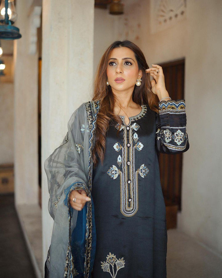 Falak - Joon By Rimsha Shaikhani - Ready To Ship - raniazara