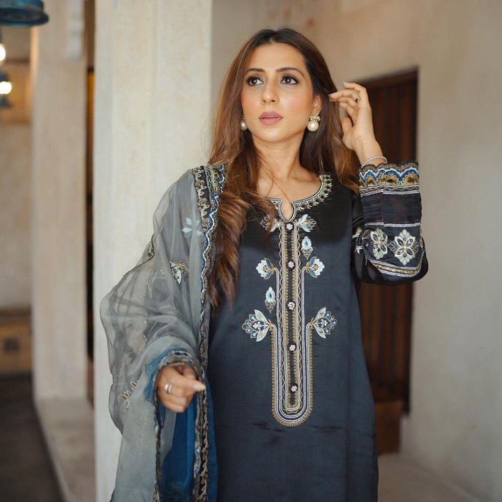 Falak - Joon By Rimsha Shaikhani - Ready To Ship - raniazara