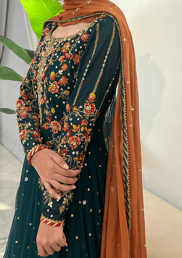 Falak with Lehenga and Dupatta raniazarastudio