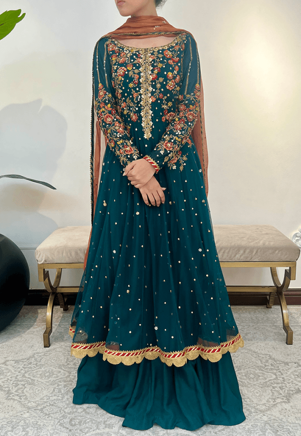 Falak with Lehenga and Dupatta raniazarastudio