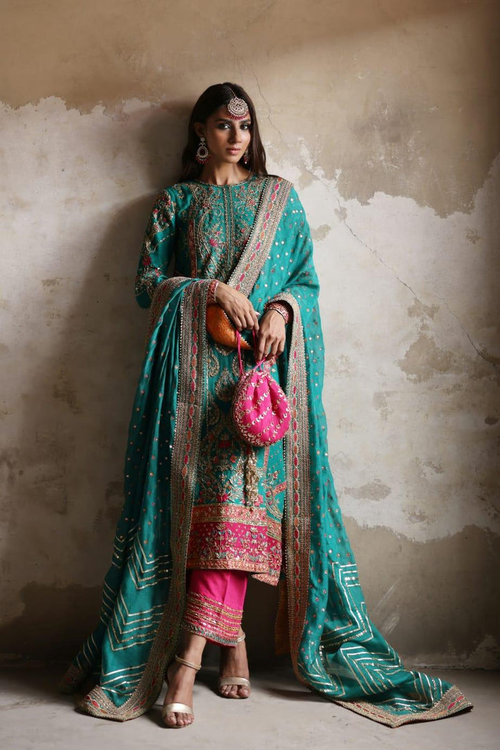 MHC-1090- Mina Hasan - Formals - raiazara