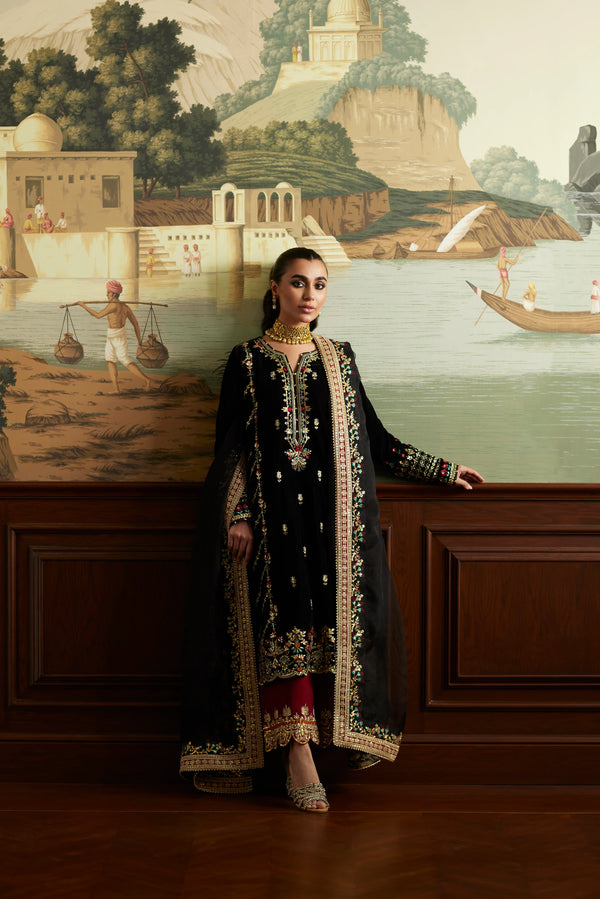 Jahan - Mina Hasan - Velvet Suit - raniazara