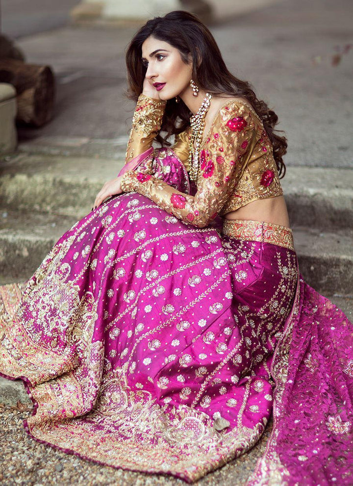 ROYAL TAJ LEHNGA raniazarastudio