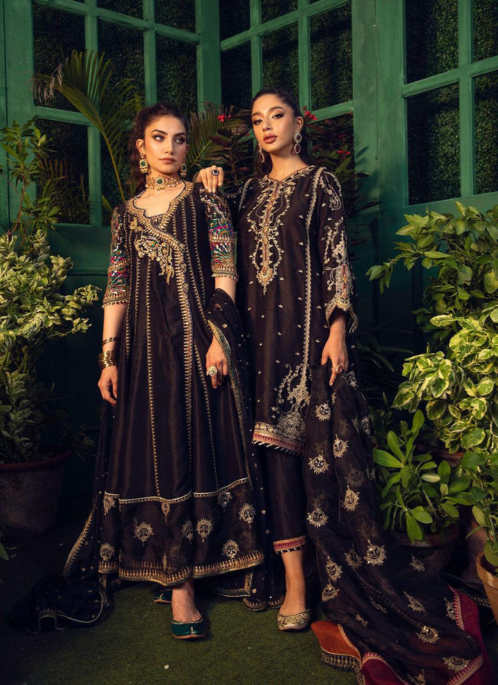 VIDA BLACK KURTA WITH BLACK ORGANZA EMBROIDERED DUPATTA raniazarastudio